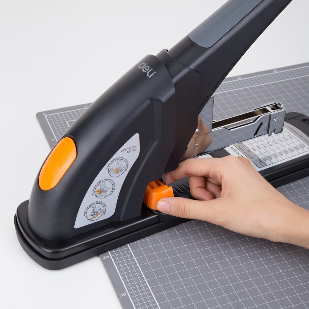 máy dập hồ sơ 210 tờ E0385