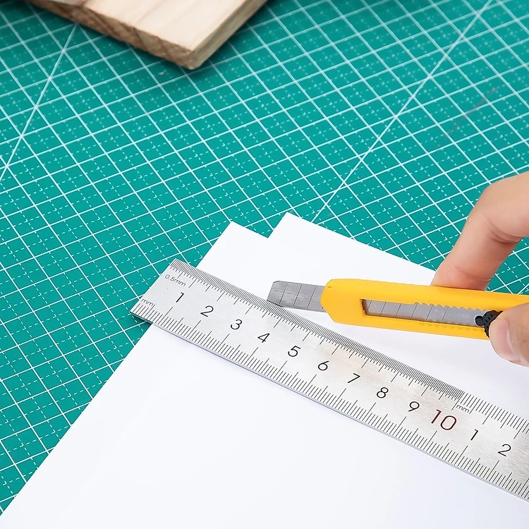 dao rọc giấy văn phòng E2051