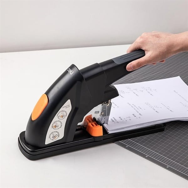 dập ghim giá rẻ chất lượng E0386