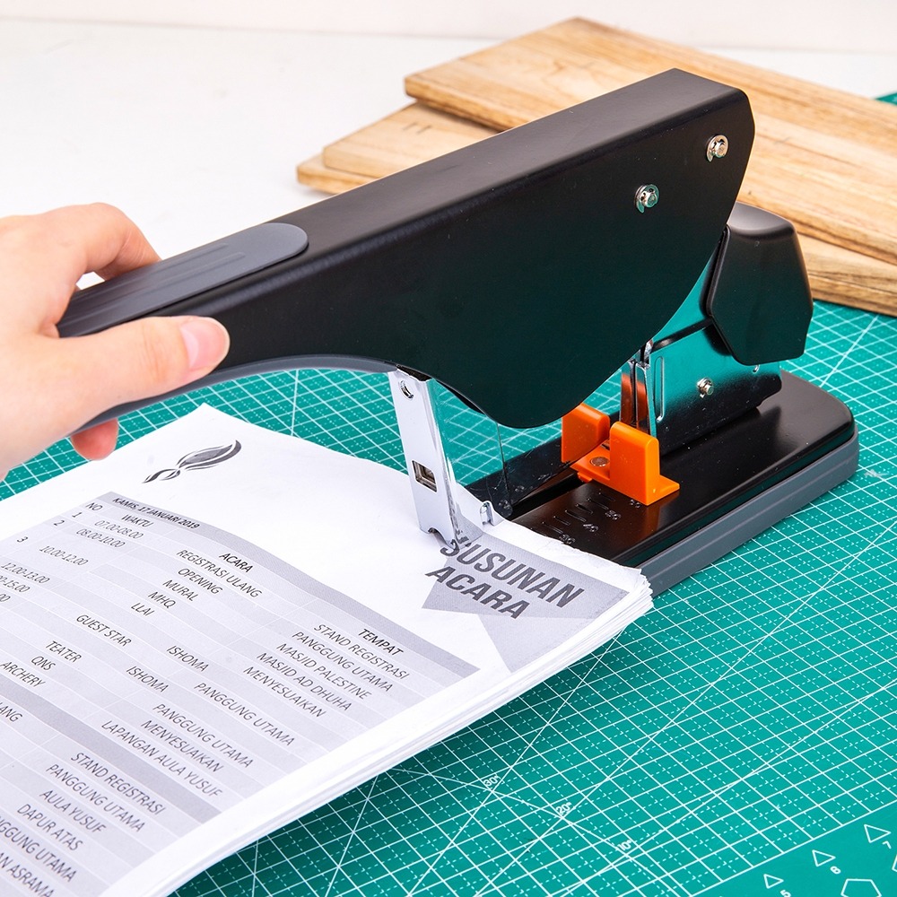 máy dập lỗ trợ lực Deli E0485