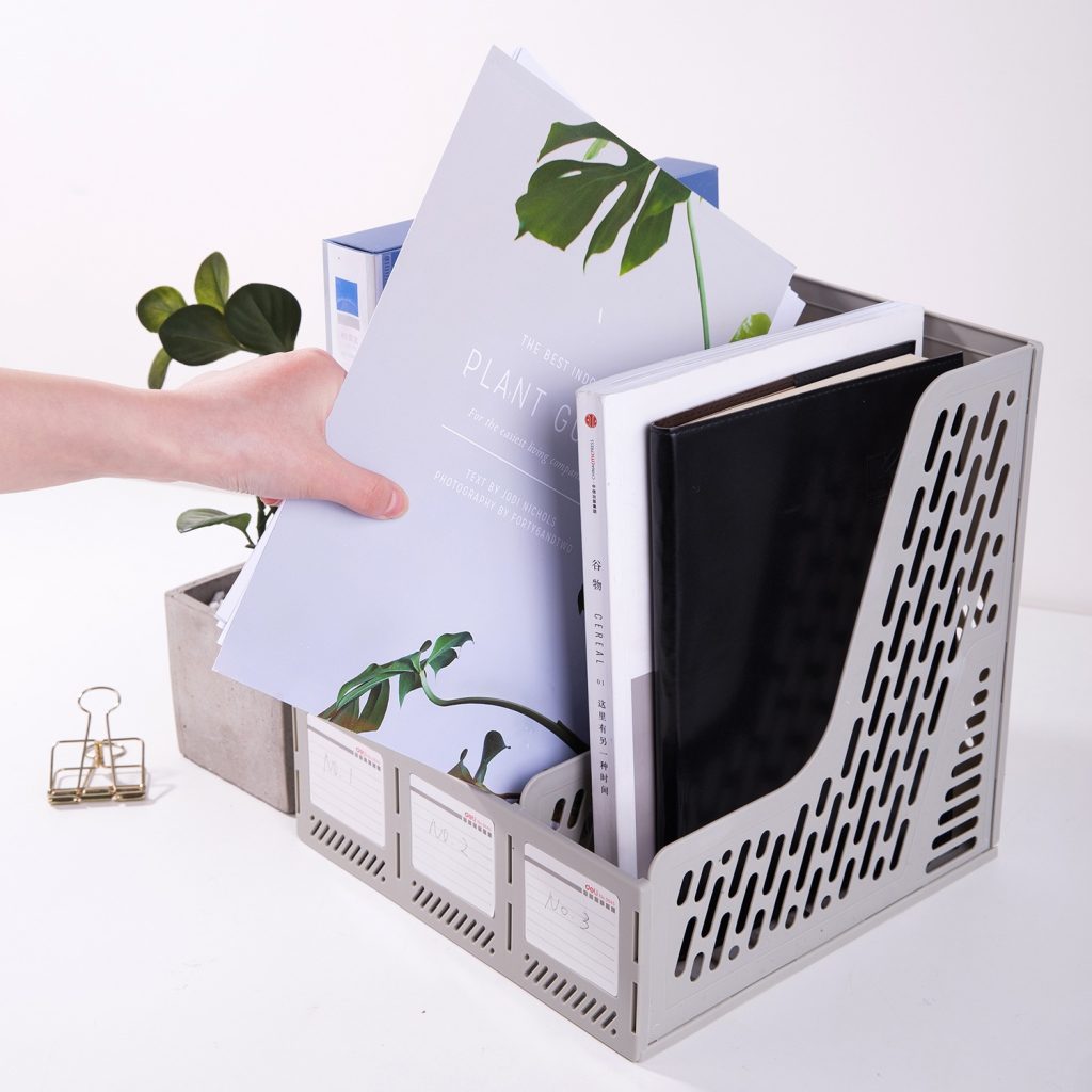 Giá đựng hồ sơ Deli 3 ngăn E9845
