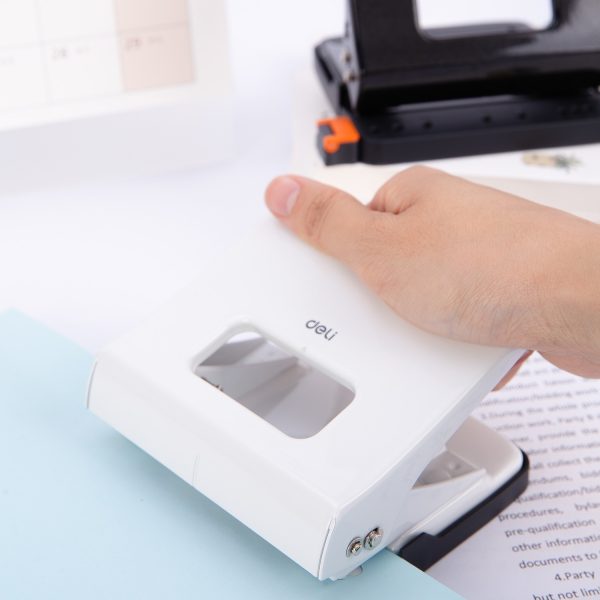 Deli E0142 đục lỗ giấy