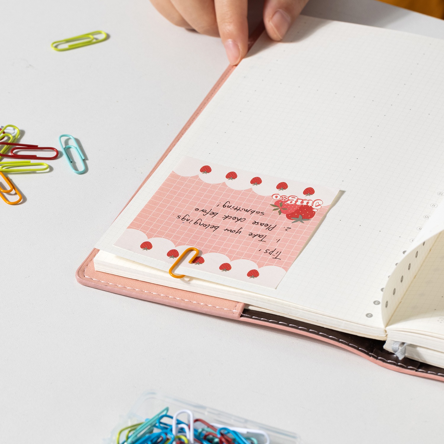 ghim vòng văn phòng Deli E0024